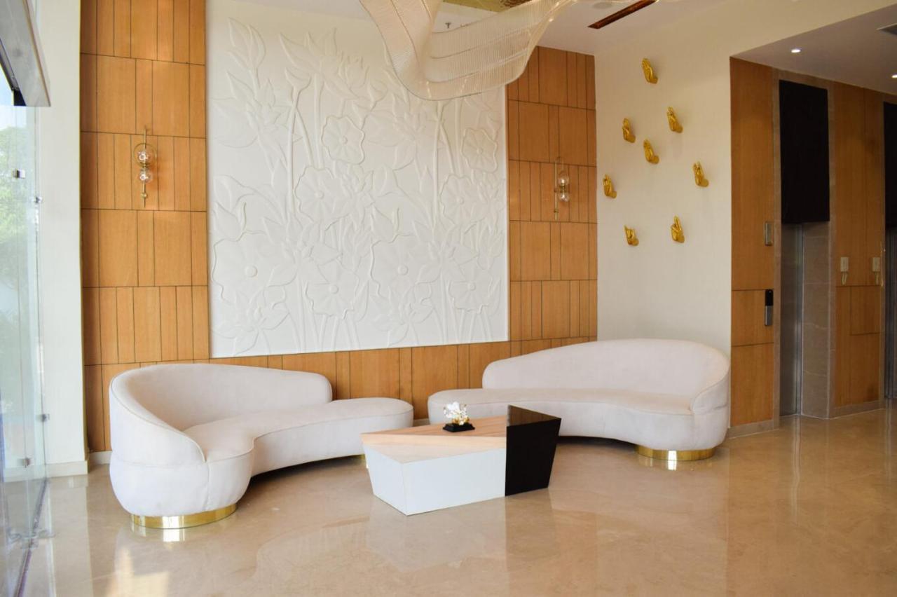 Tulip Inn Shravasti Bahraich Zewnętrze zdjęcie