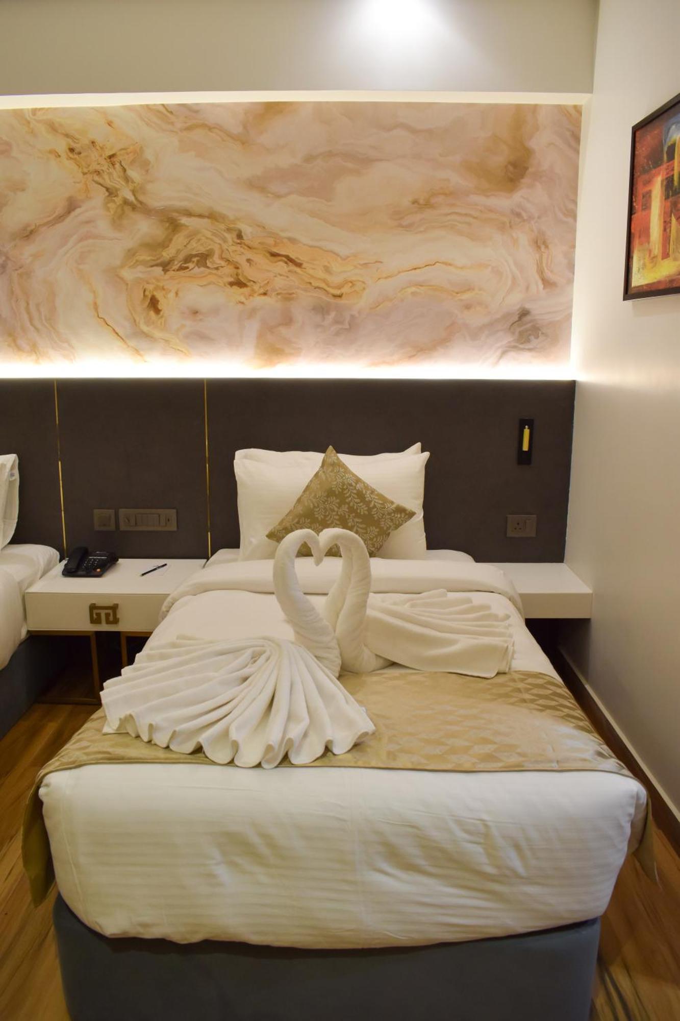Tulip Inn Shravasti Bahraich Zewnętrze zdjęcie