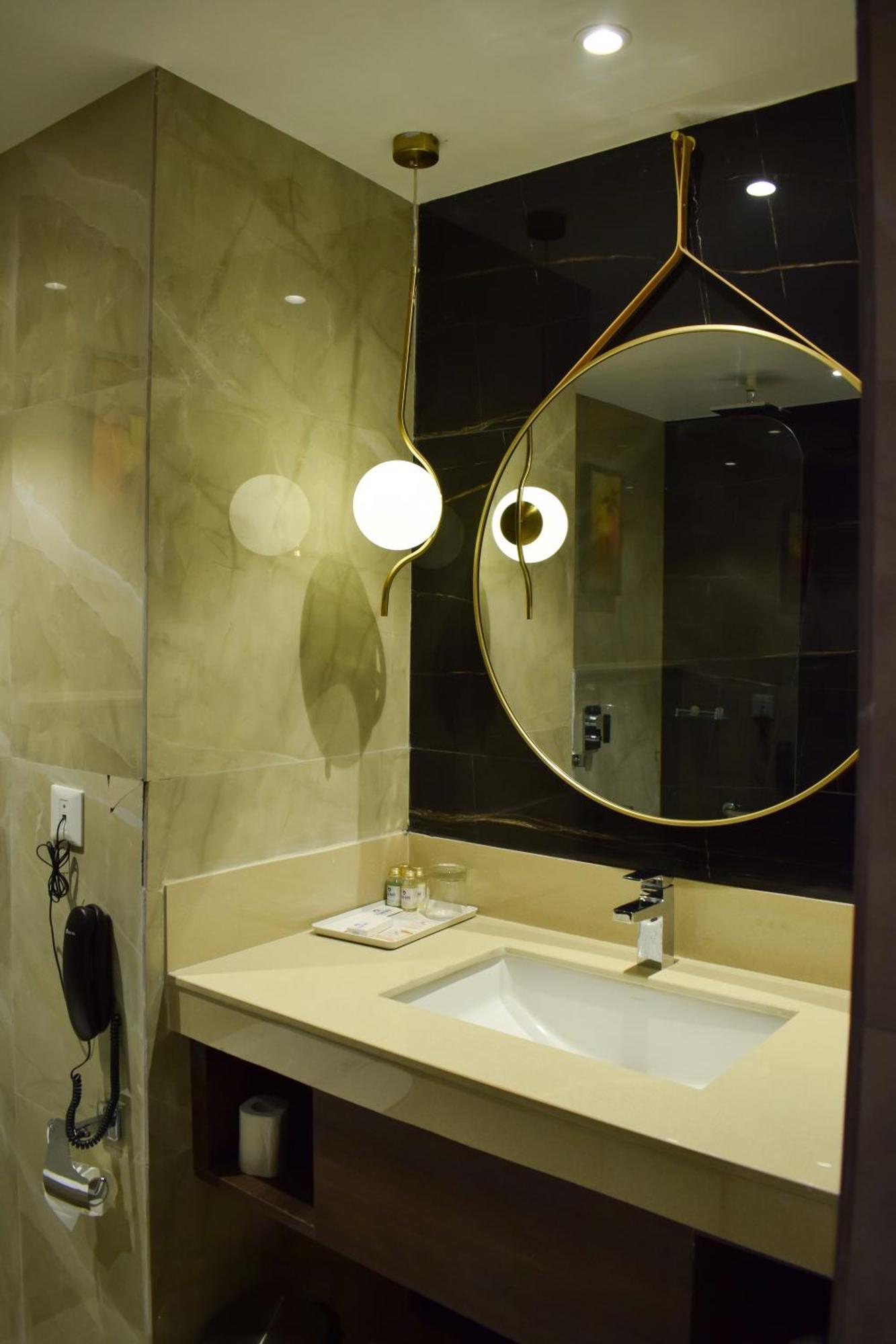 Tulip Inn Shravasti Bahraich Zewnętrze zdjęcie